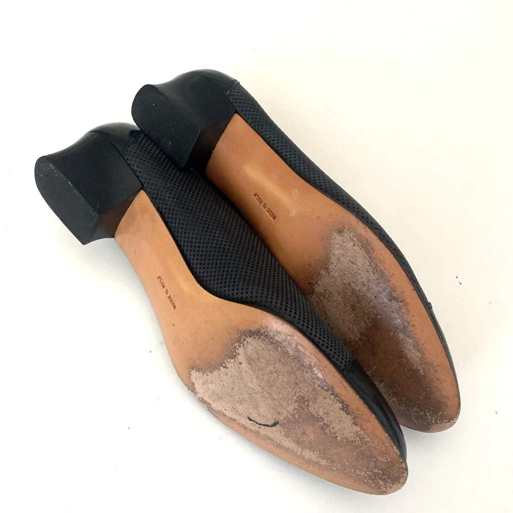 Salvatore Ferragamo Pump Black Textured Leather Almond Cap Toe Block Heel 5.5 B